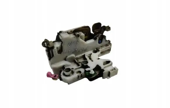 Nissan Navara D22 Front door lock