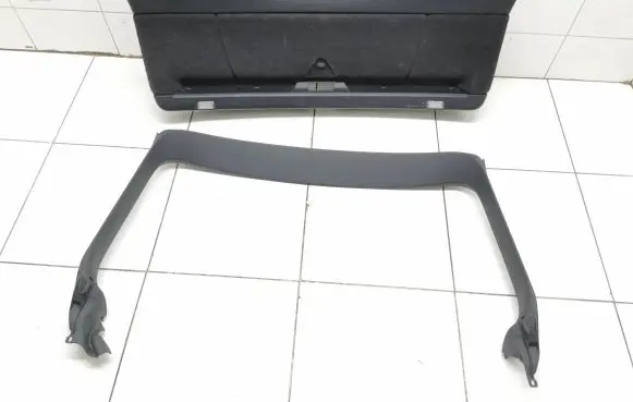 Audi A6 S6 C6 4F Tailgate trim 4f9867979 8k0860251