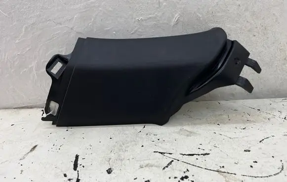 Volvo V40 (C) pillar trim 31305358