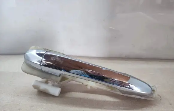KIA Carens II Rear door exterior handle