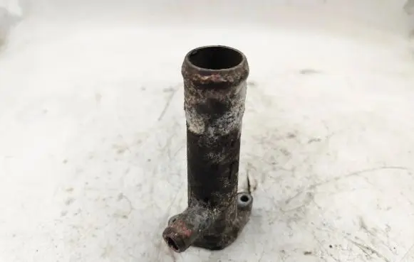 Honda CR-V Engine coolant pipe/hose