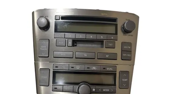 Toyota Avensis T250 Radio/CD/DVD/GPS head unit 8612005080 W53901 5590205050G