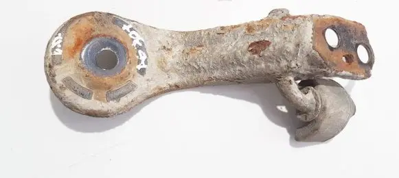 Toyota Avensis T250 Bracket in trunk/boot 
