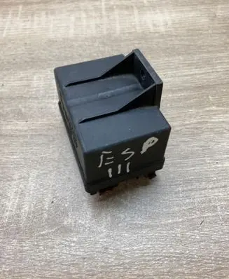 Renault Espace III Glow plug pre-heat relay 0281003004
