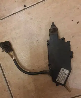 Volkswagen Multivan T4 Central locking motor 701959781a 403844