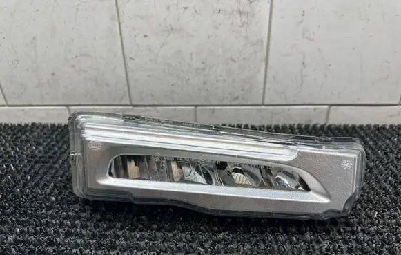 BMW X5 G05 Front fog light 7406366