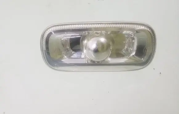 Audi A4 S4 B6 8E 8H Front fender indicator light 8E0949127