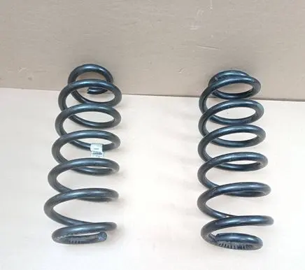 Jeep Cherokee Rear coil spring 2948AA 68372948AA