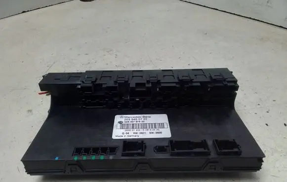 Mercedes-Benz C W203 Comfort/convenience module 2035450701 5DK00797420