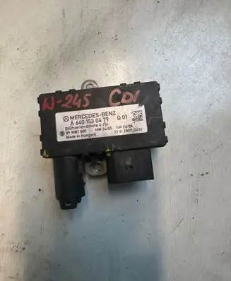Mercedes-Benz B W245 Glow plug pre-heat relay A6401530479
