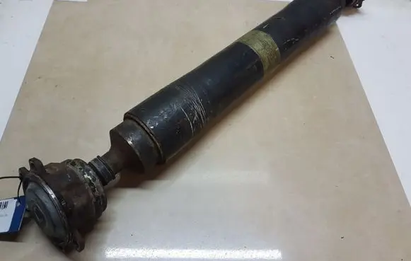 Mitsubishi Pajero Rear driveshaft/prop shaft 
