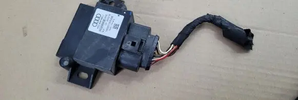 Audi A6 S6 C7 4G Fuel injection pump control unit/module 4G0906093J