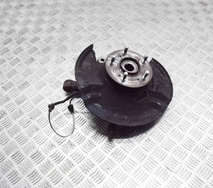 Honda CR-V Front wheel hub