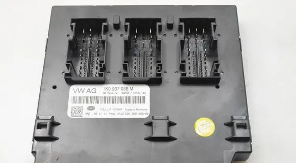 Volkswagen Golf VI Comfort/convenience module 1K0937086M