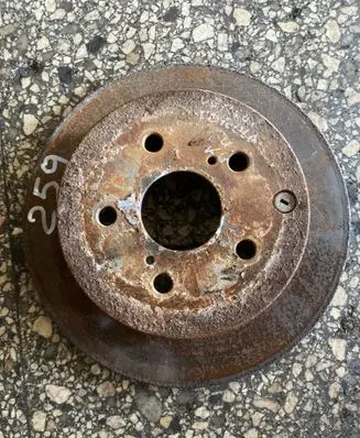 Toyota Corolla Verso E121 Rear brake disc