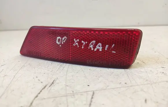 Nissan X-Trail T30 Rear tail light reflector 7482