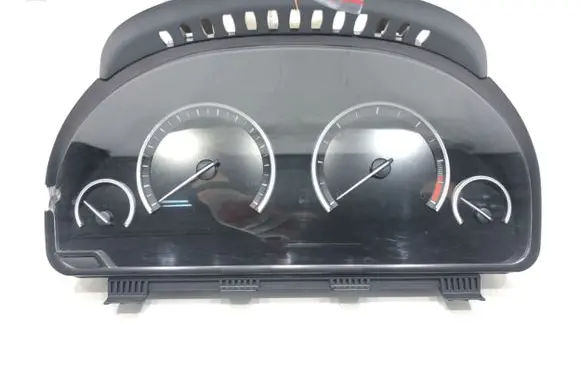 BMW 5 F10 F11 Speedometer (instrument cluster) 9311652