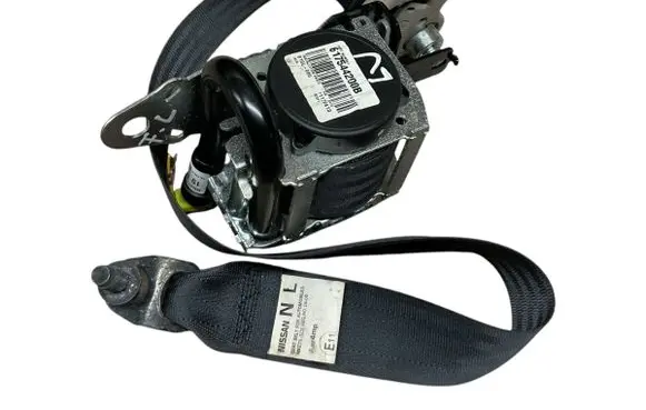 Nissan Juke I F15 Front seatbelt 617544200B 010L000 11170413