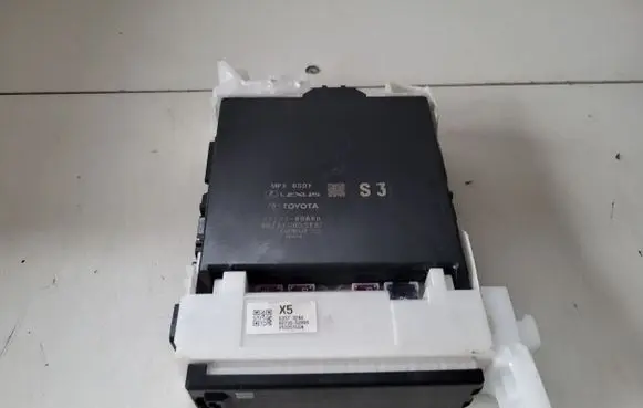 Toyota Yaris XP210 Other control units/modules 892210DA80 8273052R90