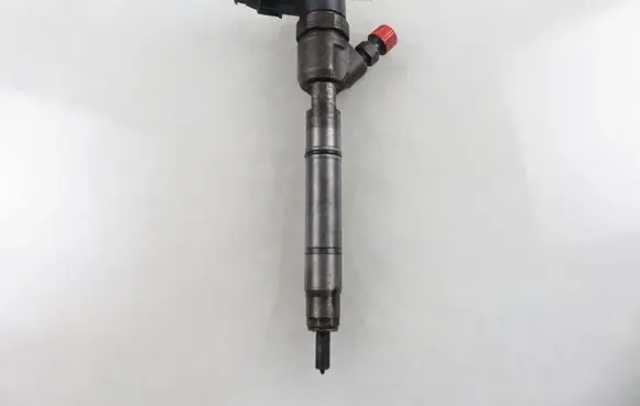 Hyundai i30 Fuel injector 338002A900 0445110320