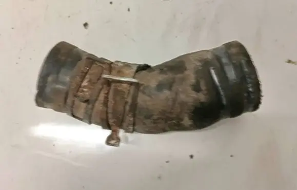 Suzuki Grand Vitara II Engine coolant pipe/hose 