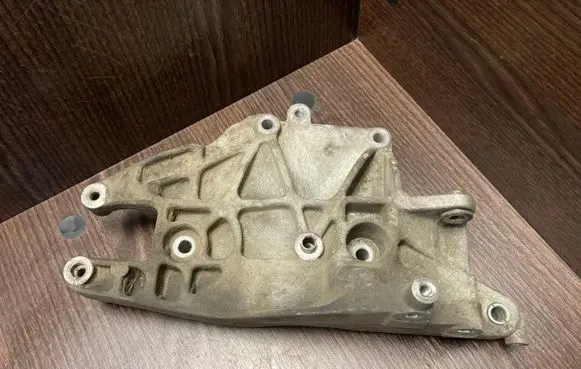 Generator/alternator bracket