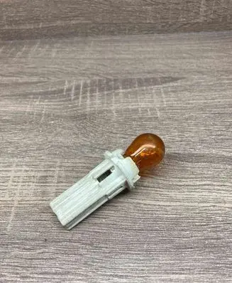 BMW 7 E38 Tail light bulb cover holder 195094