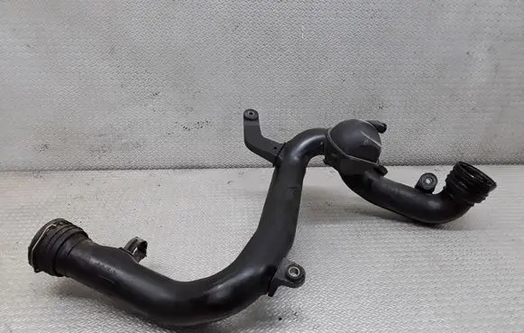 Volkswagen Golf Plus Intercooler hose/pipe 1K0145770B