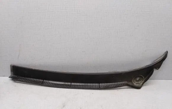 Volkswagen PASSAT B4 Wiper trim 357853829B