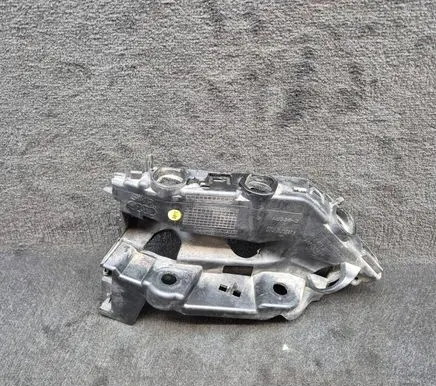 Audi Q8 Fender mounting bracket 4M8807284