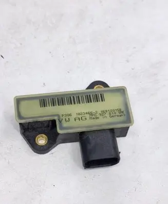 Porsche Panamera (970) Brake pedal sensor switch 7P0927810 P306 169100158