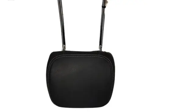 Mercedes-Benz C W205 Front seat headrest 