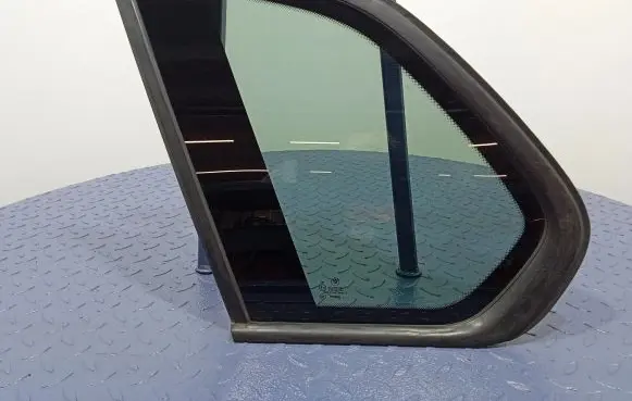 BMW X5M E70 Rear side window 7207875