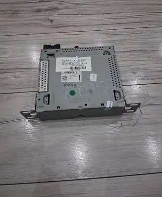 Renault Zoe Radio/CD/DVD/GPS head unit 281153789R