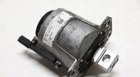 Porsche 911 992 Engine mount bracket