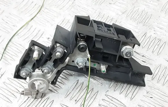Audi A7 S7 4G Battery relay fuse 8J0915459 4F0915519