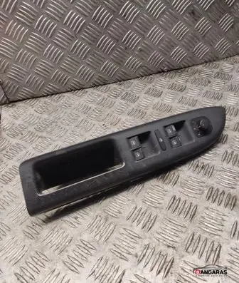 Volkswagen Golf Plus Electric window control switch 5m1867371b