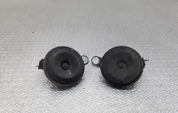 Toyota Avensis T250 Horn signal