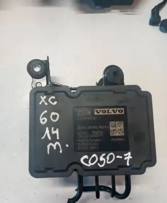 Volvo V60 ABS Pump P31423348 A426G MK25E