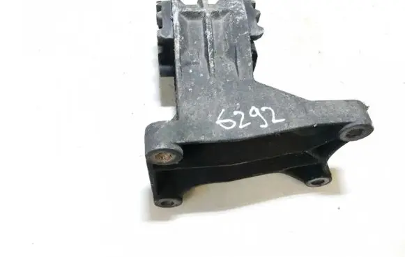 Mini One - Cooper R50 - 53 Engine mount bracket