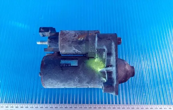 Peugeot 208 Starter motor 967153088002 09P24 4280008331