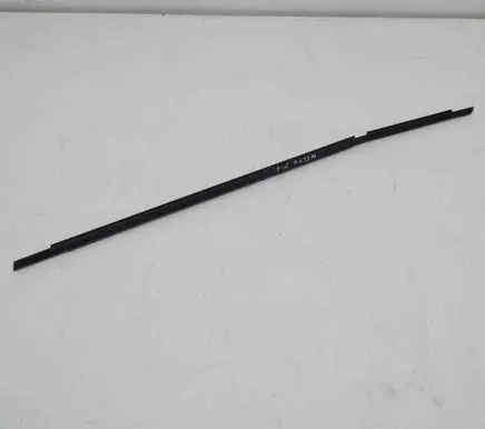Peugeot 508 II Front door glass trim molding 9686175880