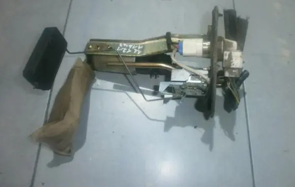Mazda 121 In-tank fuel pump b3c7