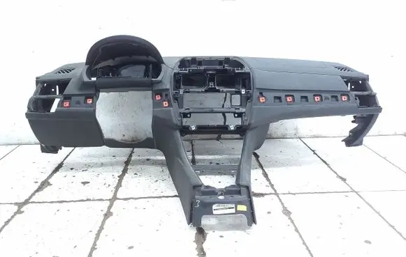 BMW X3 E83 Dashboard 5145291294 560857