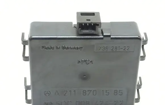 Mercedes-Benz E W211 Rain sensor A2118701585 5DC00842422