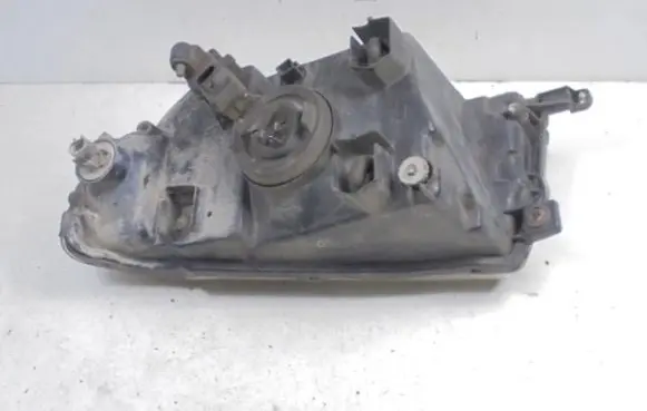 Mitsubishi Pajero Pinin Headlight/headlamp