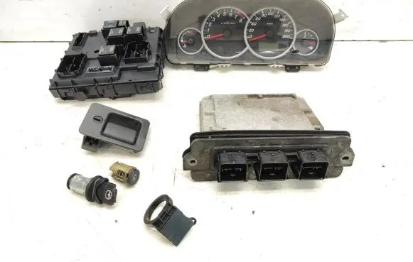 Mazda Tribute Engine ECU kit and lock set 5L8A12A650TG 5L8T14B476DG YF3A5406004AAW
