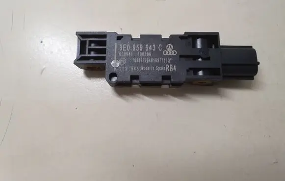 Audi A4 S4 B7 8E 8H Airbag deployment crash/impact sensor 8E0959643C