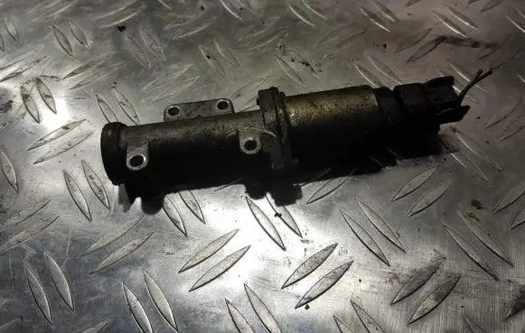 Nissan Primera Idle control valve (regulator) aesp201