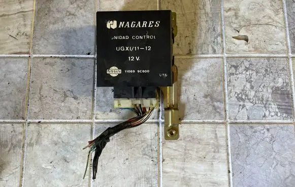 Nissan Serena Other control units/modules 110699C600